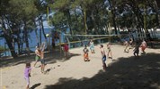 Family hotel Vespera - plážový volejbal pri hoteli Vespera, ostrov Lošinj, Chorvátsko 