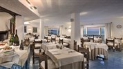 Club Hotel Fit - reštaurácia v Club Hotel Baja Sardinia, Sardínia, Taliansko