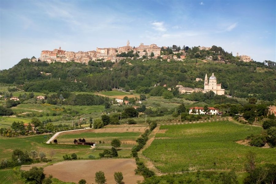 Farby toskánskeho vína - Montepulciano, Toskánsko, poznávací zájazd, Taliansko